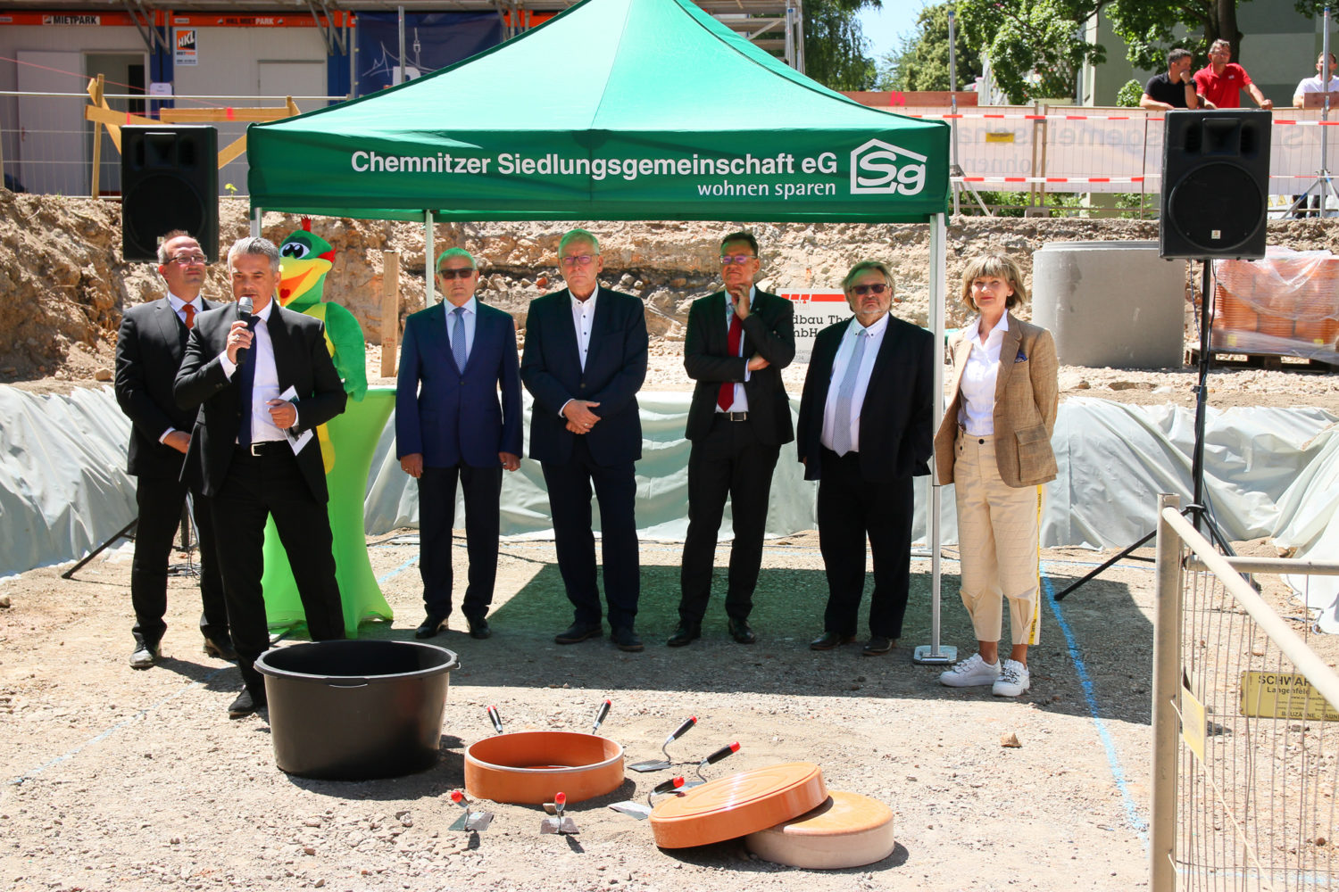 Spatenstich für „Tanzende Siedlung“