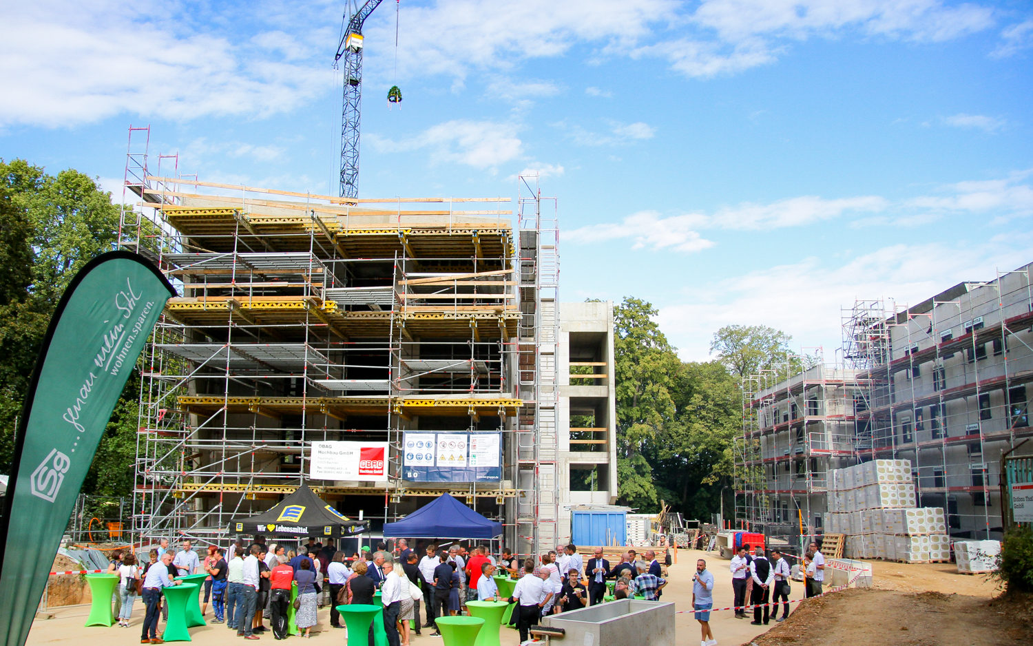 Richtfest an den Tanzenden Häusern